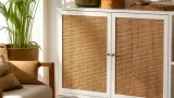 IKEA enrichit la BILLY d’un habillage en bambou tressé pour un air vintage et naturel